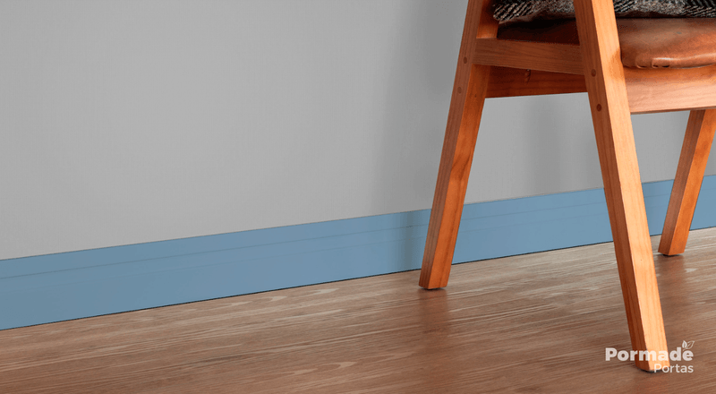 rodape-10cm-friso-laqueado