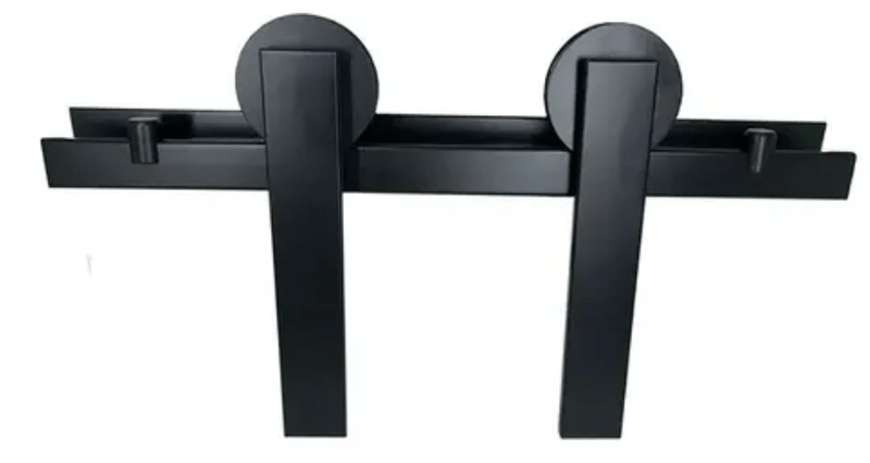 trilho-preto-de-roldanas-aparentes-para-porta-de-correr
